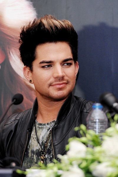 Adam Lambert: 'It's not easy to come out as gay' 4